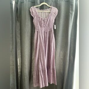 Old Navy NWT, size XS lavender floral long dress